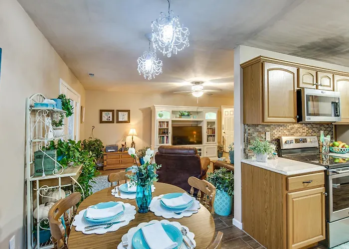 Route 66 Gem! Charming W/ Yard Ferienhaus