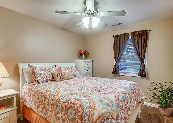 Route 66 Gem! Charming W/ Yard Ferienhaus